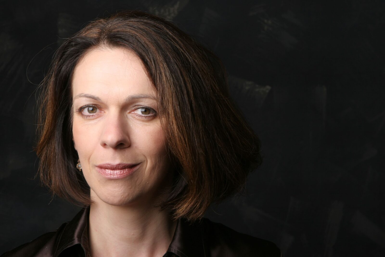 Portraitfoto der Trainerin und Mediatorin Cornelia Albert.